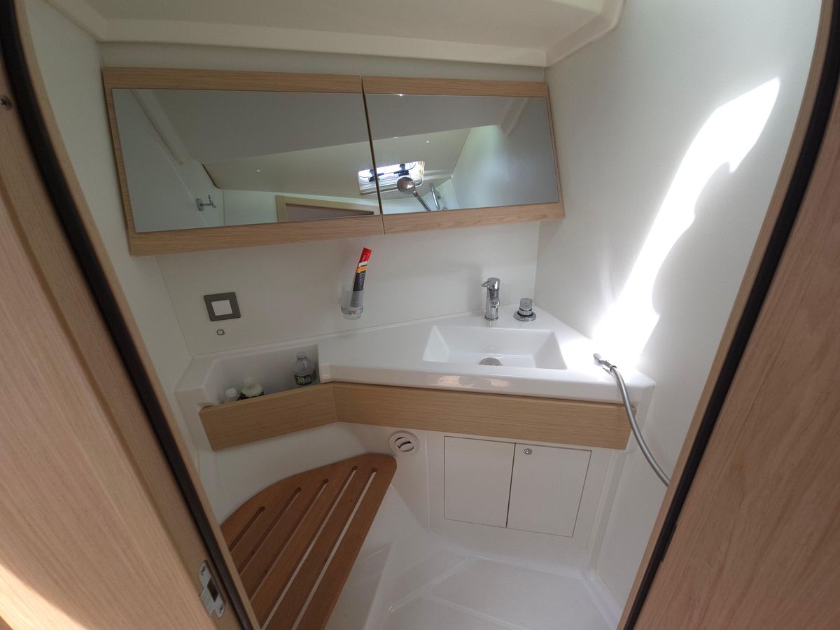 2019 Beneteau 46 