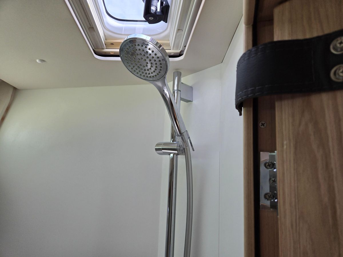2019 Beneteau 46 