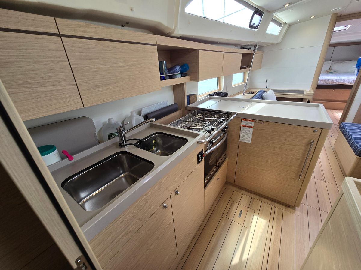 2019 Beneteau 46 