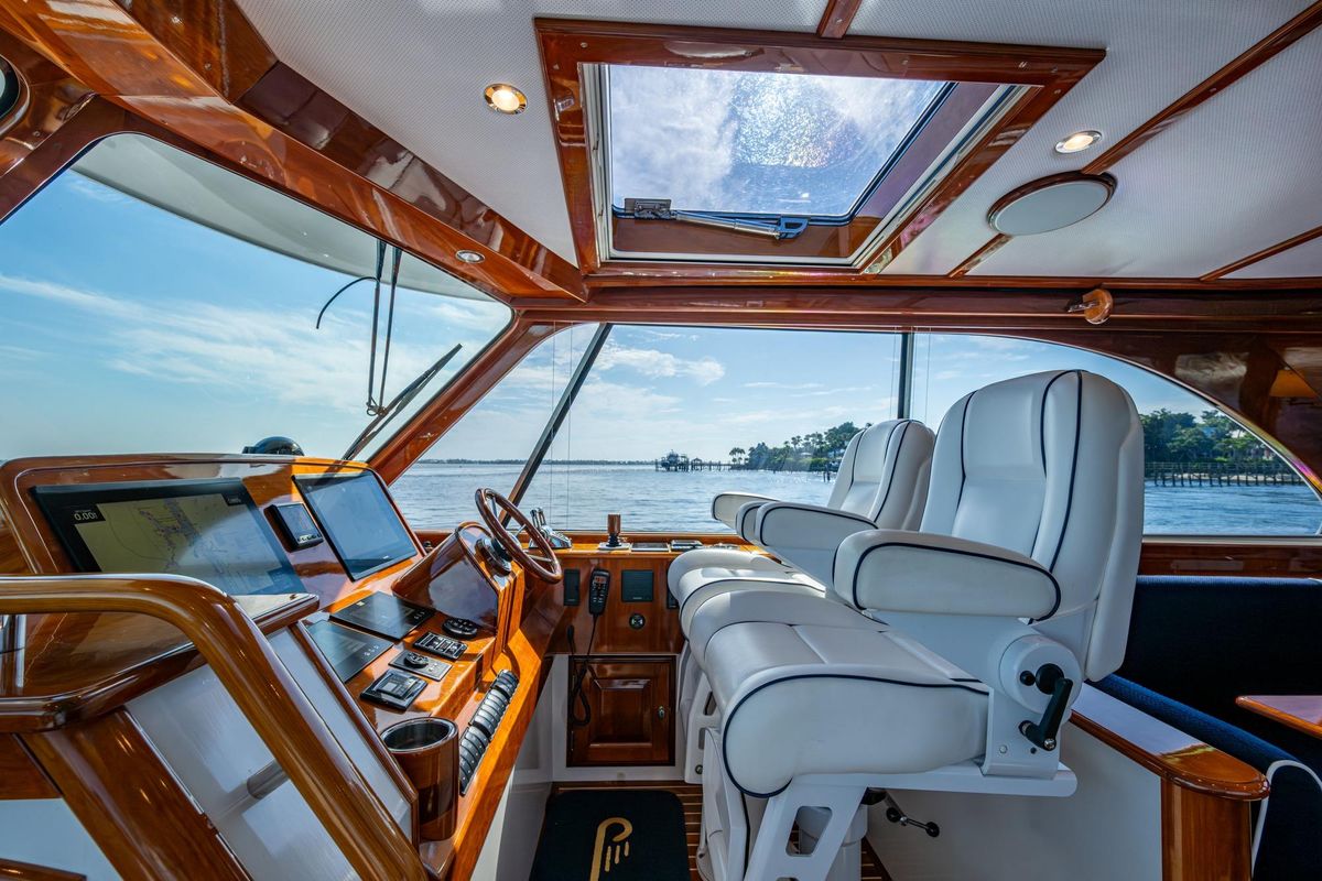 2019 Hinckley 55 