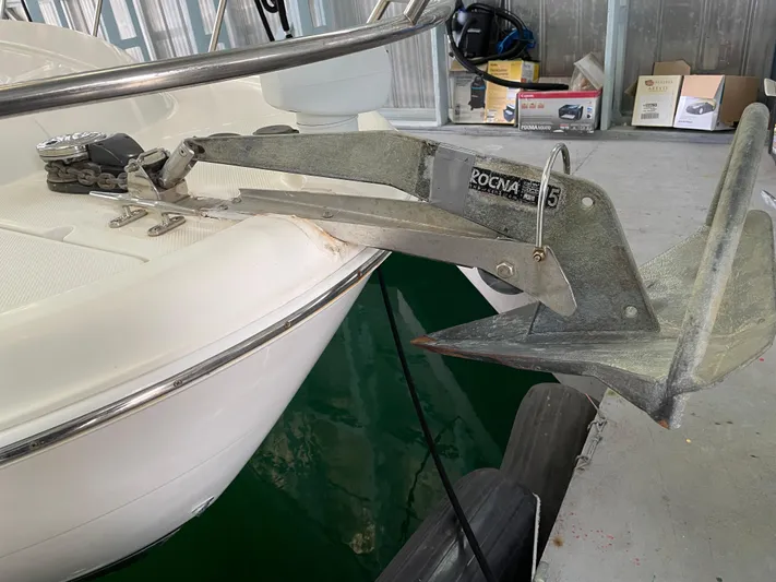 Seaduced Yacht Photos Pics 2006 Meridian 341 Sedan with Rocna anchor at dockside.