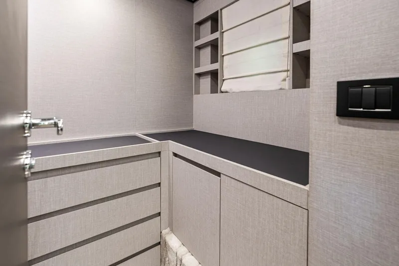 Yesenia Yacht Photos Pics 