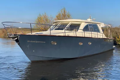 2006 Solare 46 Lobster