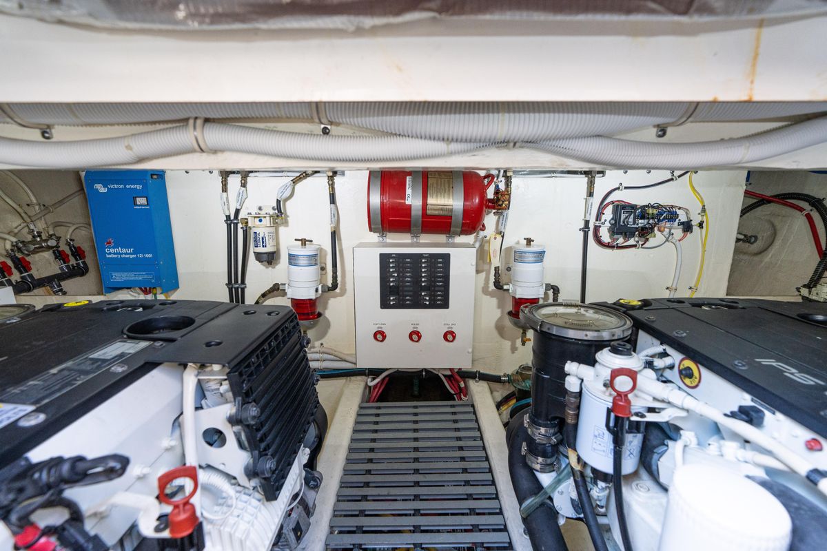 2015 Tiara Yachts 44 