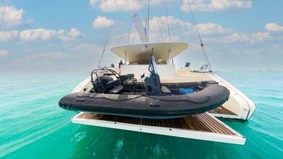 Yacht