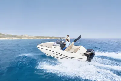 2025 Quicksilver Activ 605 Sundeck