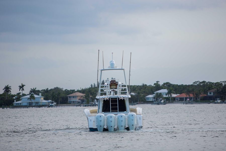 2020 Gulf Crosser 52 Center Console