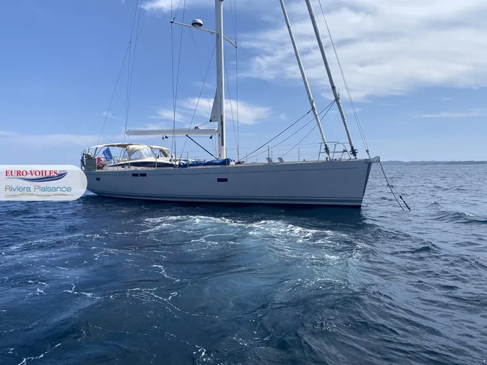 Maia Yacht Photos Pics 