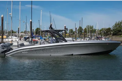 2020 Midnight Express 37 Open