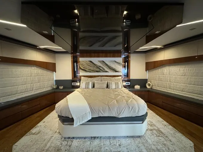Lady Caroline Yacht Photos Pics Master Suite