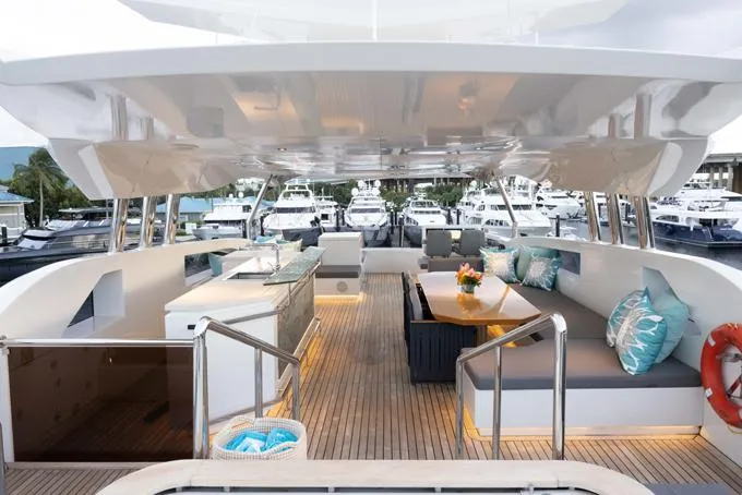 Lady Caroline Yacht Photos Pics Flybridge Deck Looking Forward