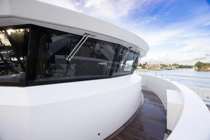 Lady Caroline Yacht Photos Pics Portuguese Bridge