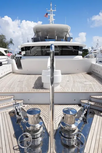 Lady Caroline Yacht Photos Pics Foredeck Equipment