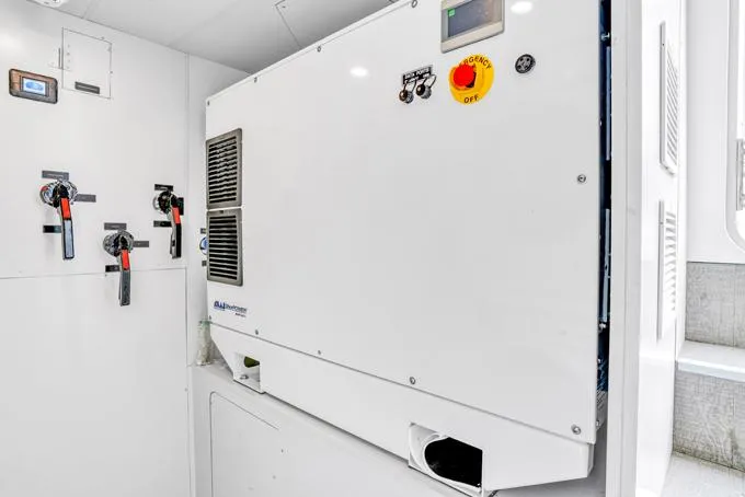 Lady Caroline Yacht Photos Pics Lazarette Atlas System