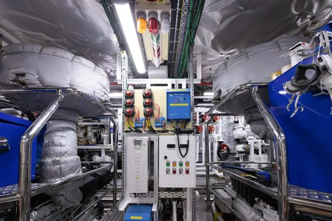 Lady Caroline Yacht Photos Pics Engine Room