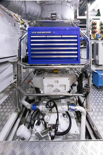 Lady Caroline Yacht Photos Pics Engine Room