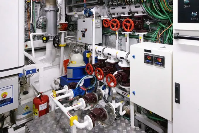 Lady Caroline Yacht Photos Pics Engine Room