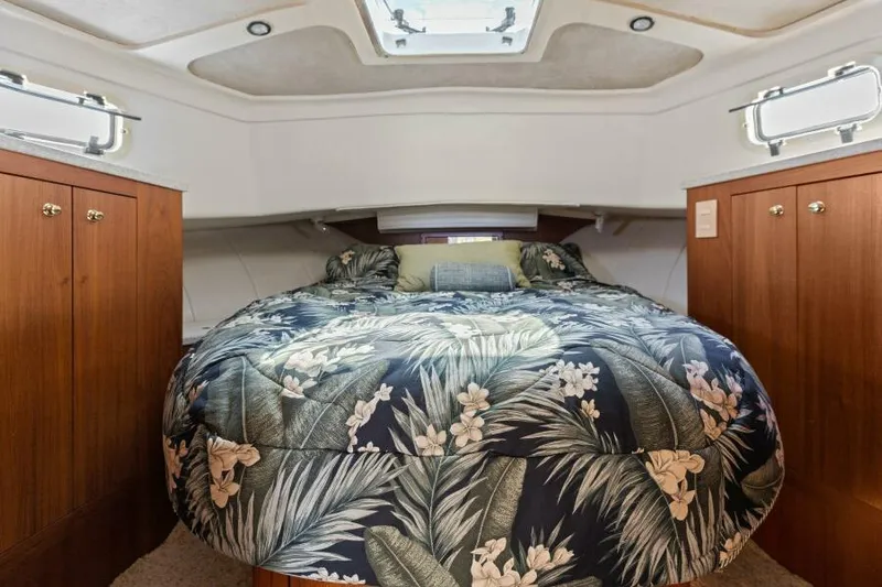 Little Latitudes Yacht Photos Pics Master Stateroom