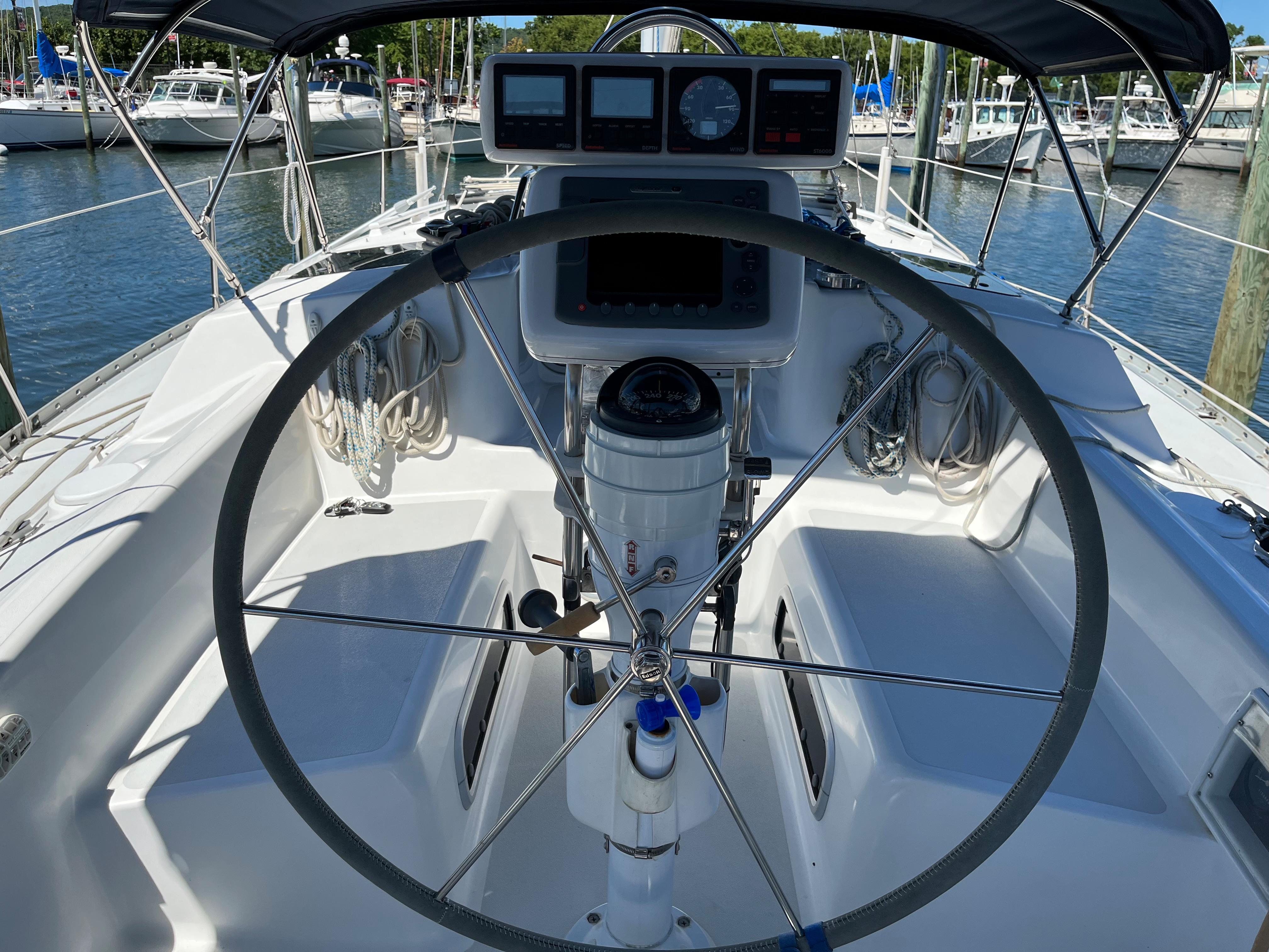 1994 Hunter Legend 37.5 Cruiser for sale YachtWorld