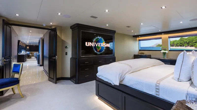 Tanzanite Yacht Photos Pics 