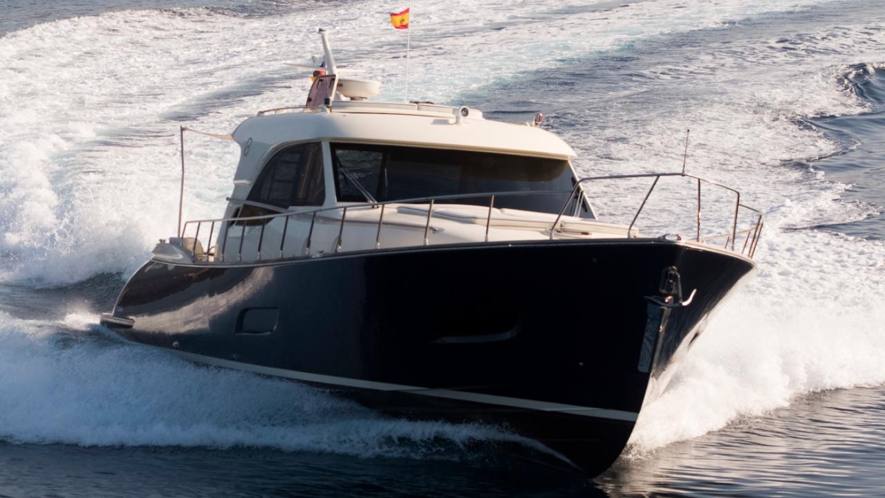 2010 Mochi Craft 54 Motor Yachts for sale - YachtWorld