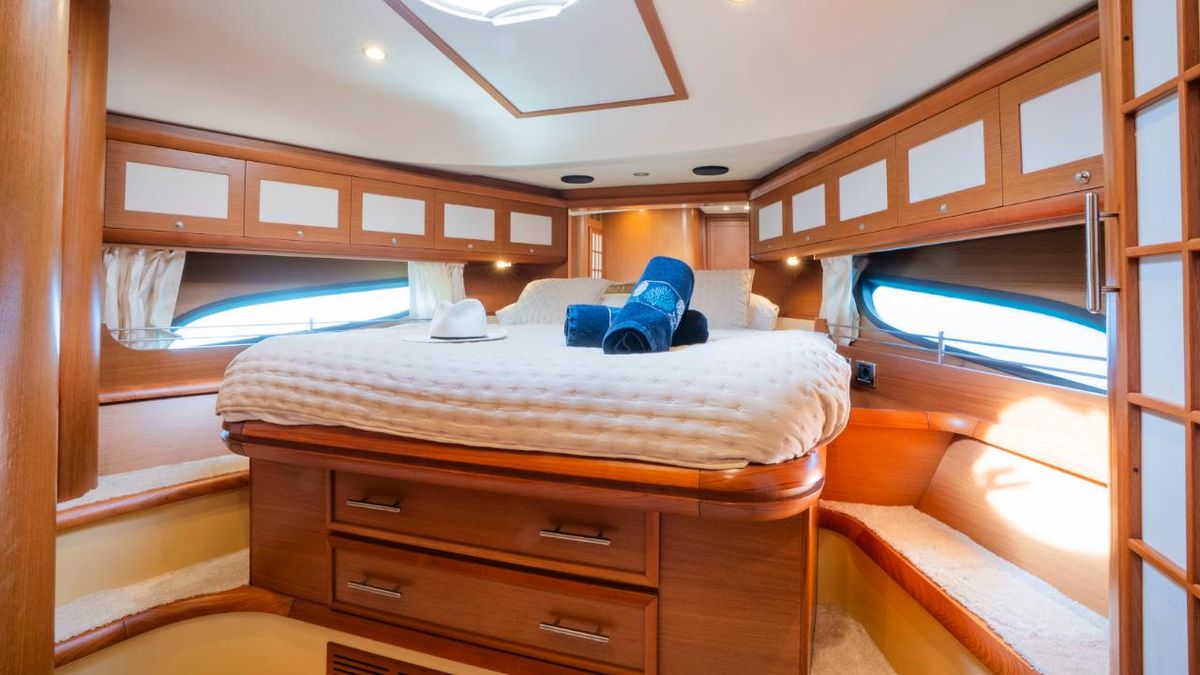 2010 Mochi Craft 54 