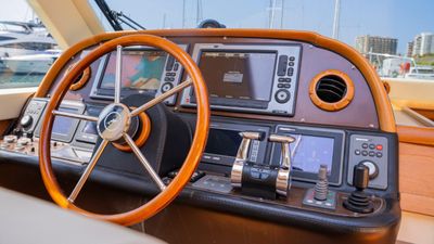 Yacht