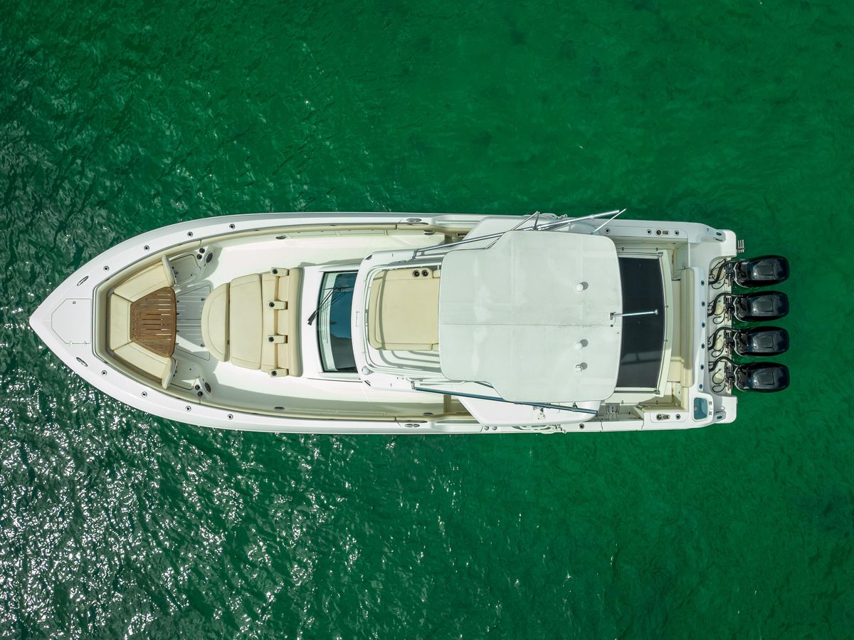 2016 Boston Whaler 42 