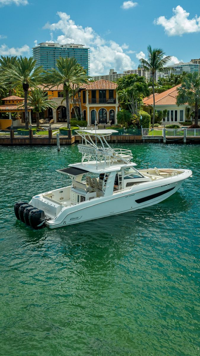 2016 Boston Whaler 42 