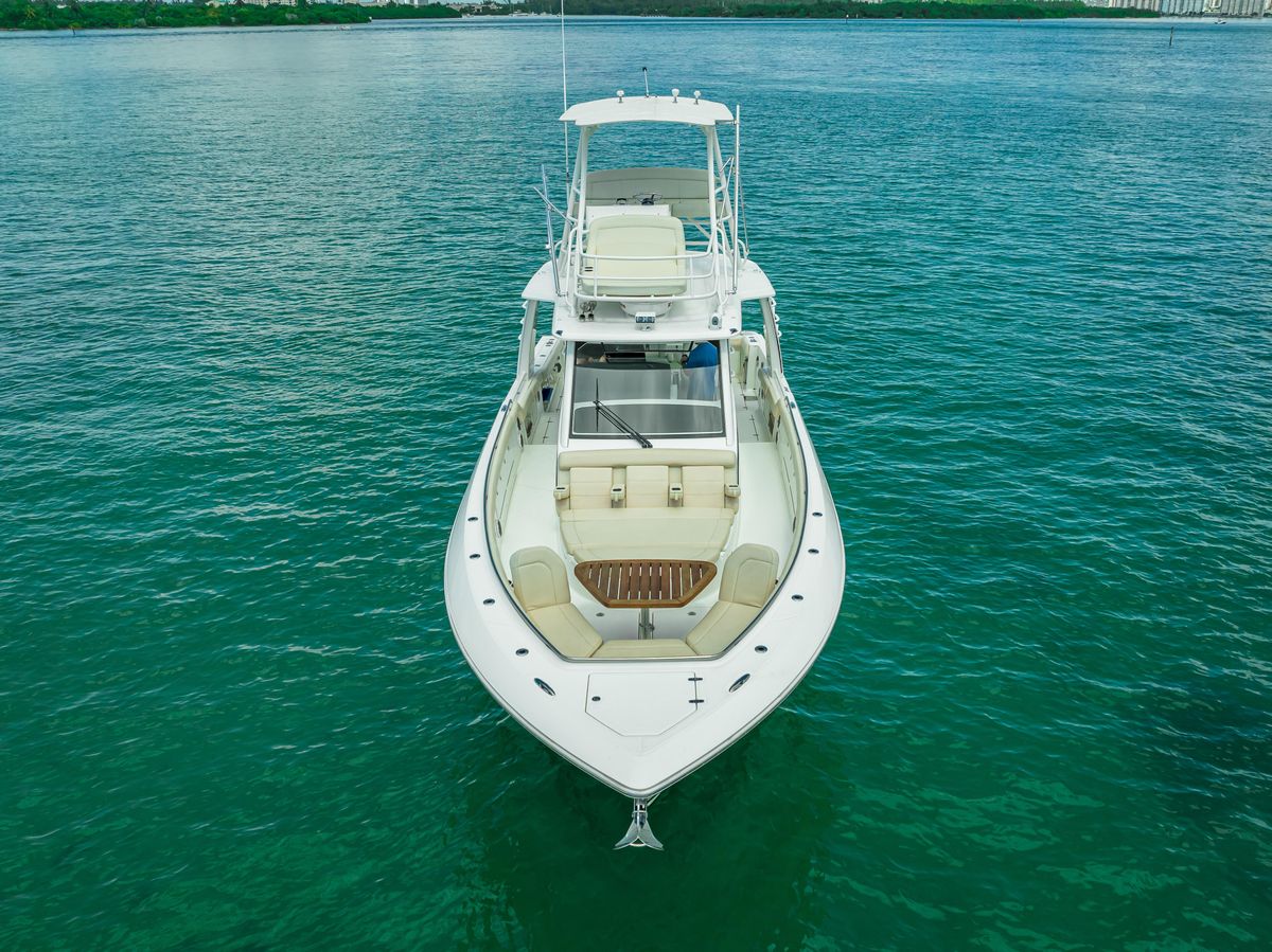 2016 Boston Whaler 42 