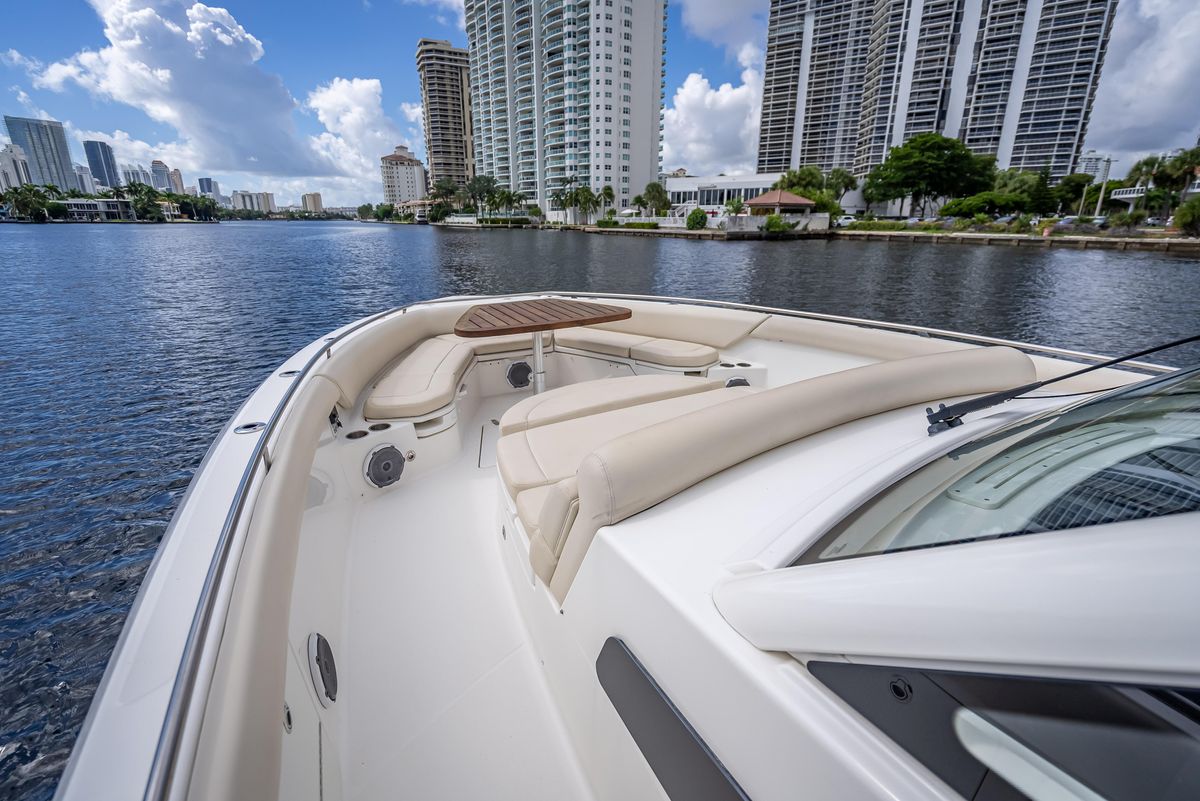 2016 Boston Whaler 42 