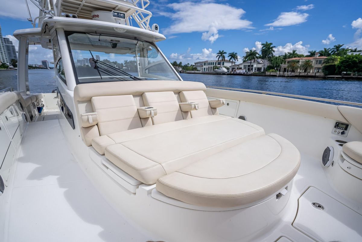 2016 Boston Whaler 42 