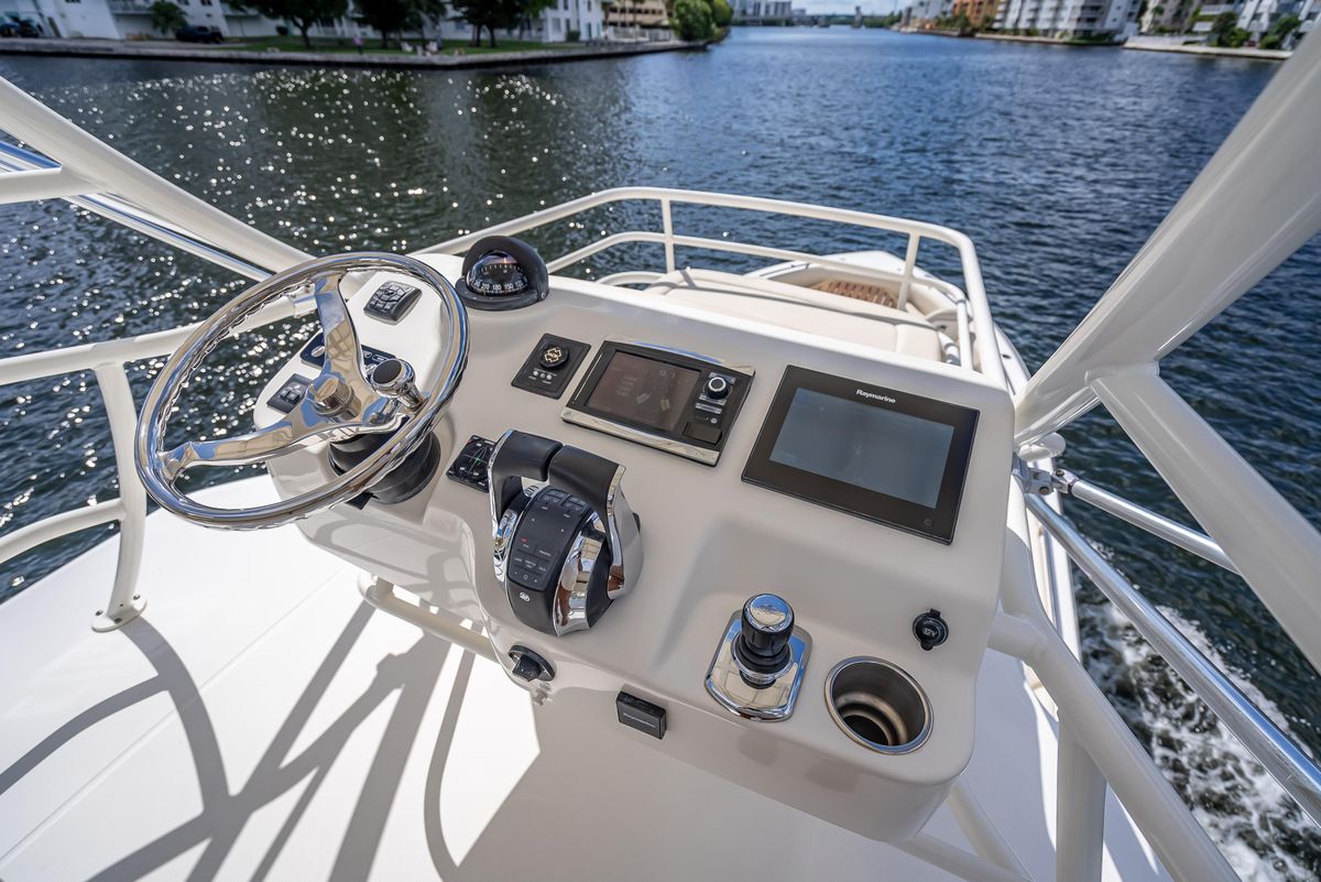 2016 Boston Whaler 42 