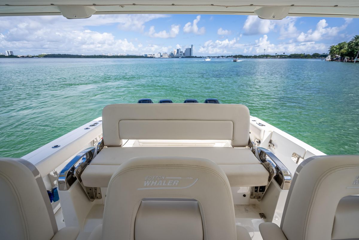 2016 Boston Whaler 42 