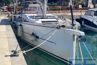 2018 Dufour 520
