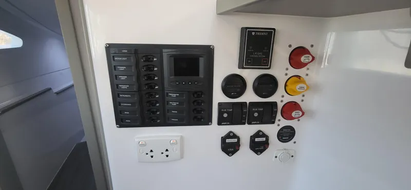 Nanyehi Yacht Photos Pics 