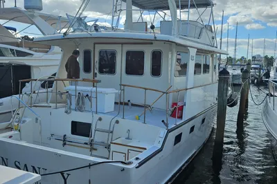 Cheoy Lee 52 Efficient Cockpit Motor Yacht