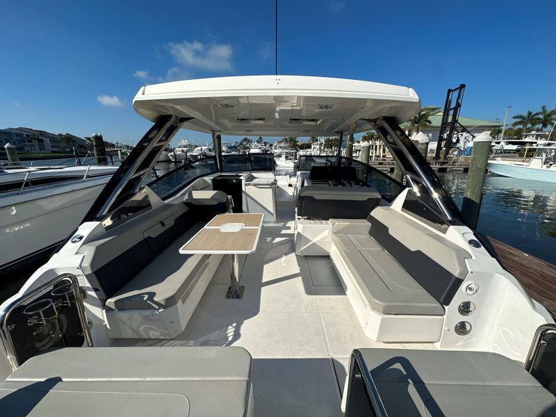 2022 Aquila 32
