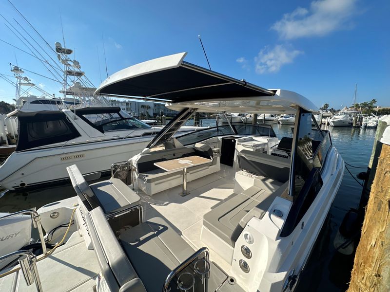 2022 Aquila 32