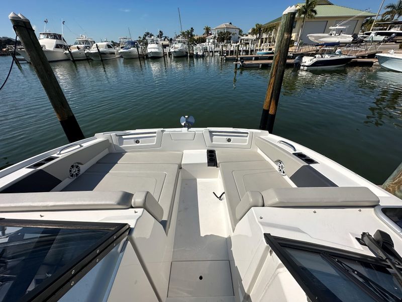 2022 Aquila 32