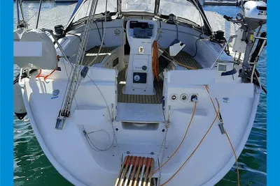 2003 Bavaria Cruiser 38