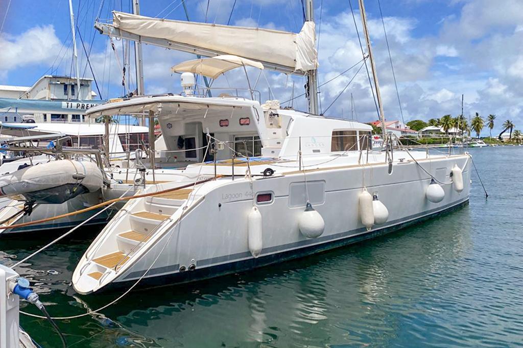 2009 Lagoon 440