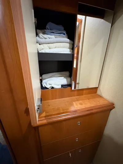 White Lightning Yacht Photos Pics 