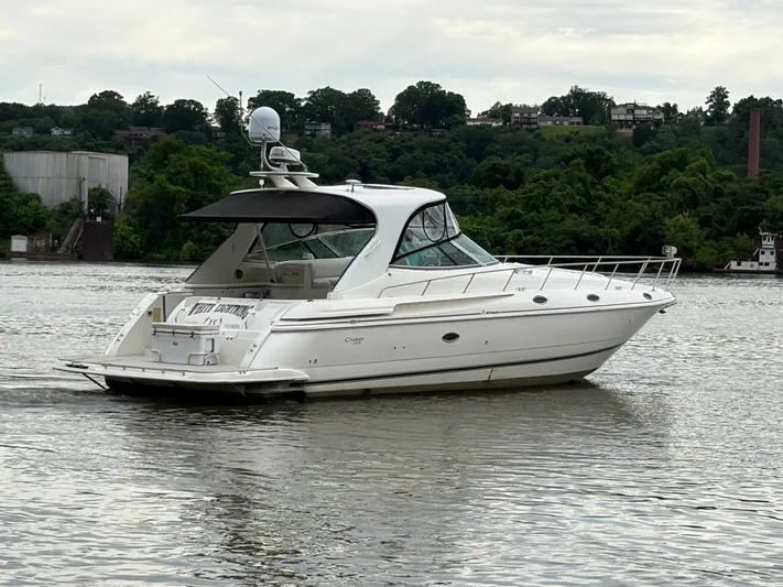 White Lightning Yacht Photos Pics 