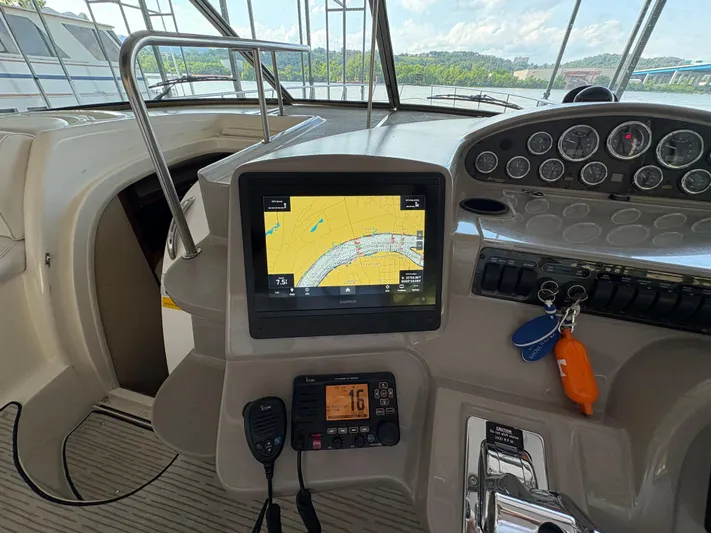 White Lightning Yacht Photos Pics 