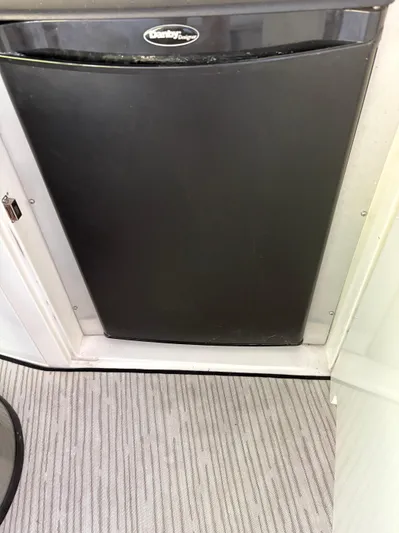 White Lightning Yacht Photos Pics 