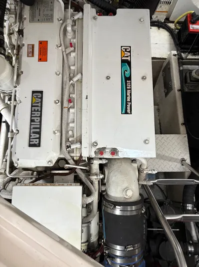 White Lightning Yacht Photos Pics 