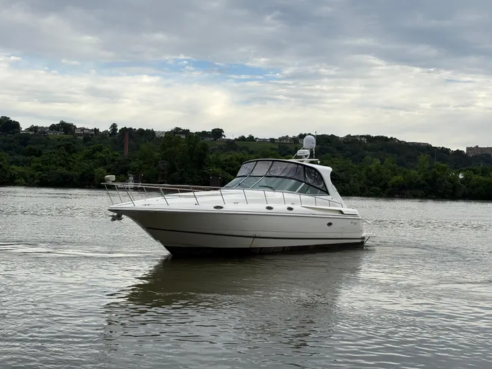 White Lightning Yacht Photos Pics 