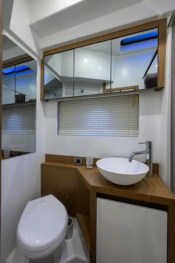 Bella Donna Yacht Photos Pics 