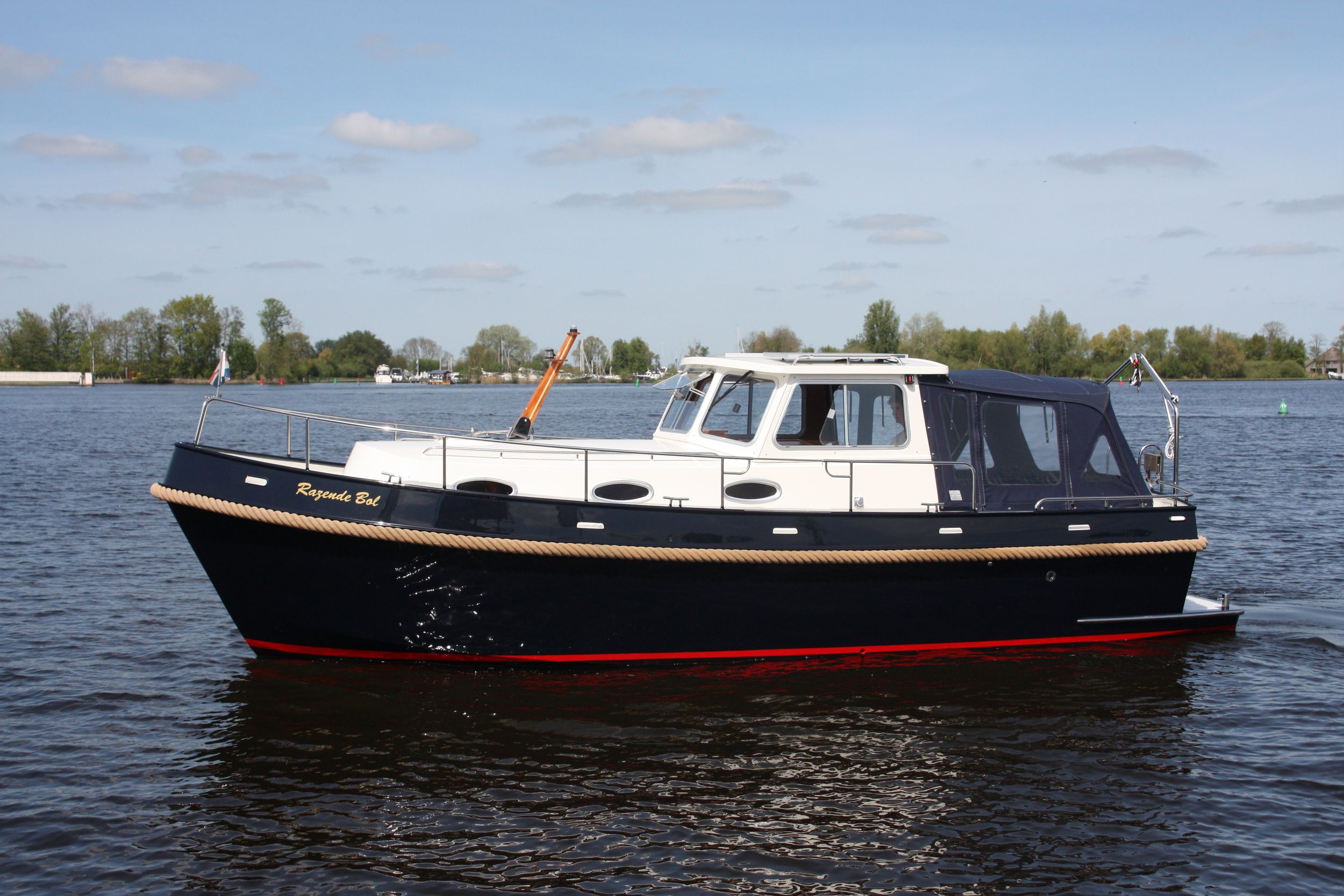 2007 Langenberg 8.35 Cabin Cruiser Hardtop
